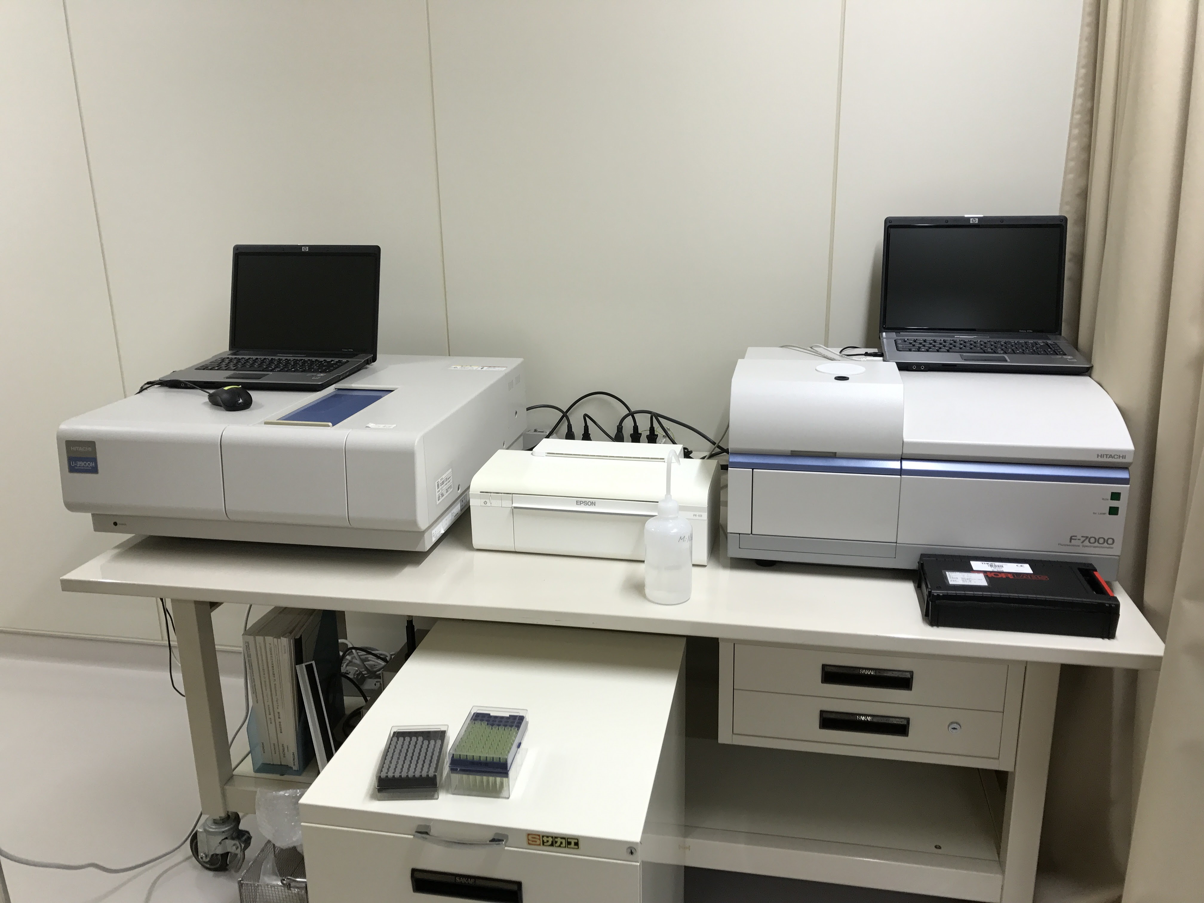 蛍光・吸光分光光度計