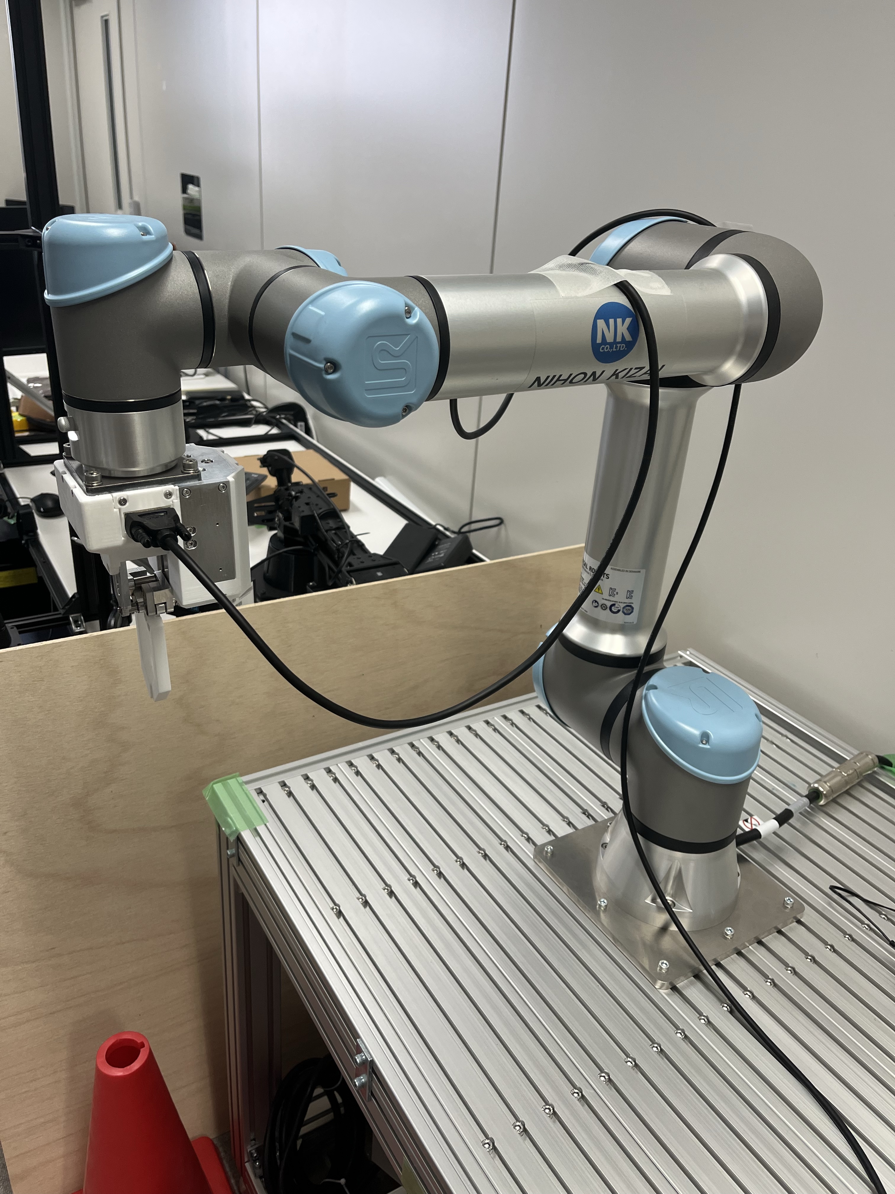 Universal Robotsの協働ロボット UR5